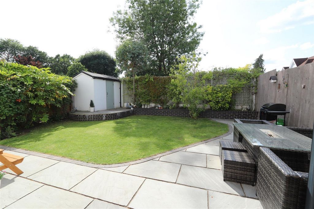 Property photo 3 of 19