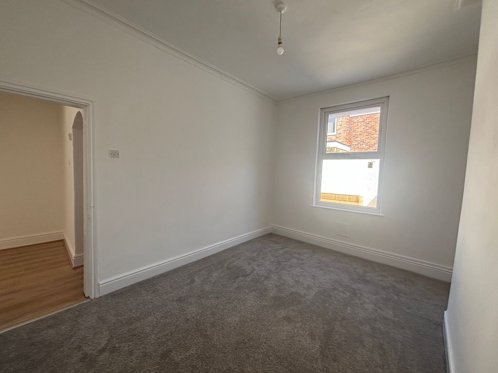 Property photo 3 of 10 Image