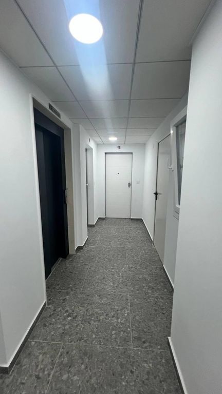 Property photo 2 of 50