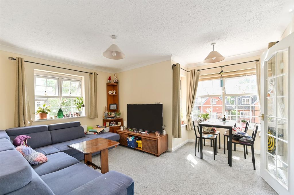 Property photo 2 of 7