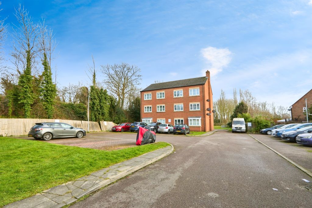 Property photo 1 of 17