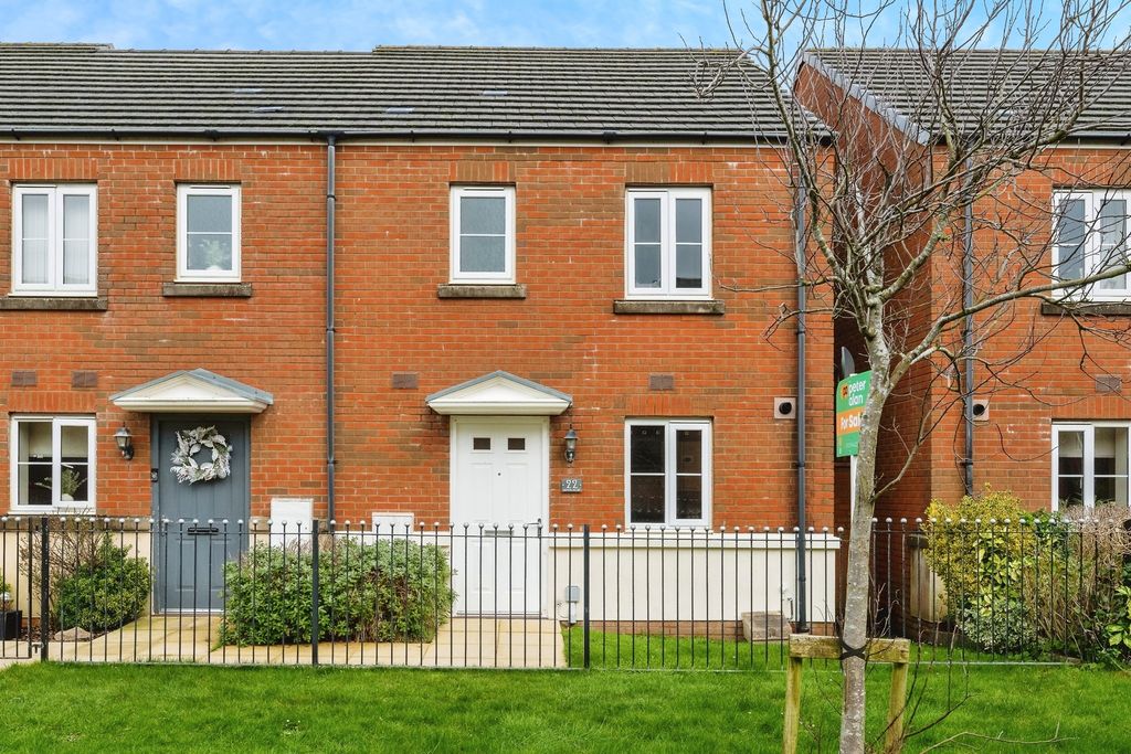 Property photo 1 of 20