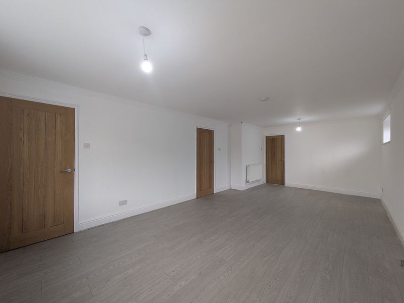 Property photo 2 of 14 Photo 3