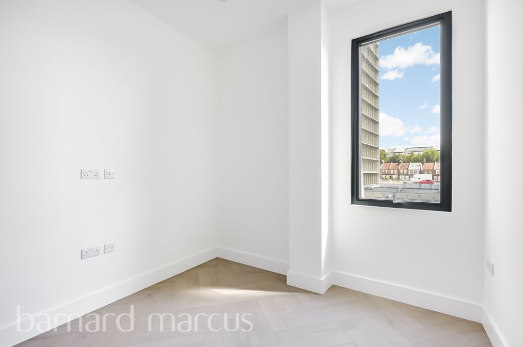 Property photo 3 of 4 Bedroom