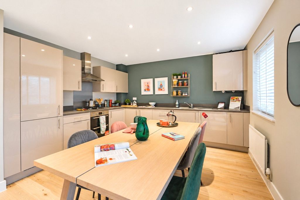 Property photo 2 of 13 Kitchen Diner