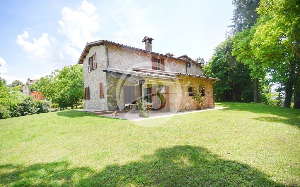 Property photo 2 of 30