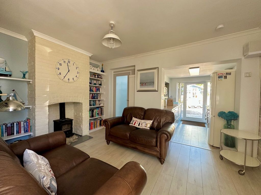 Property photo 2 of 12 Picture No. 05