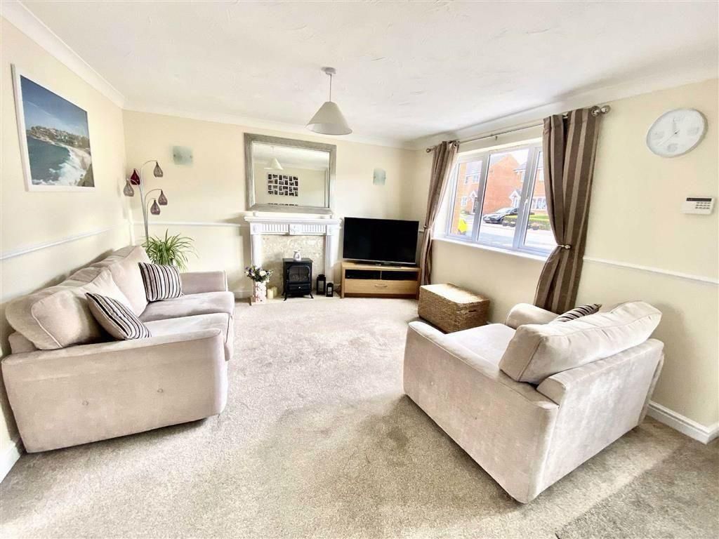 Property photo 2 of 7 Shoesmith Close 1.Jpeg