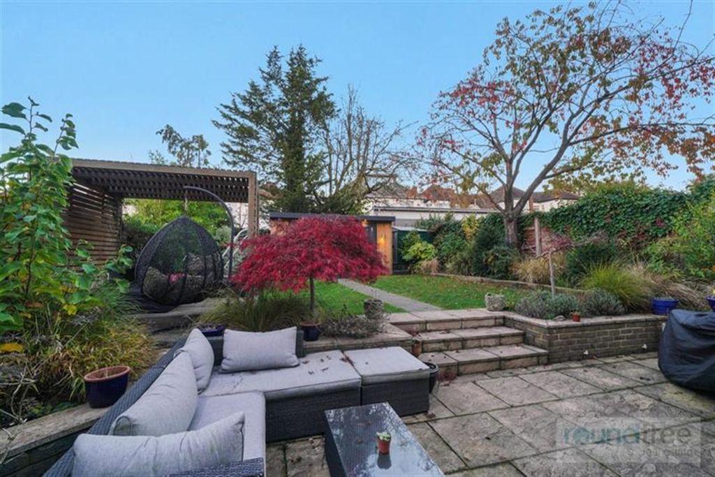 Property photo 1 of 11 (Main)