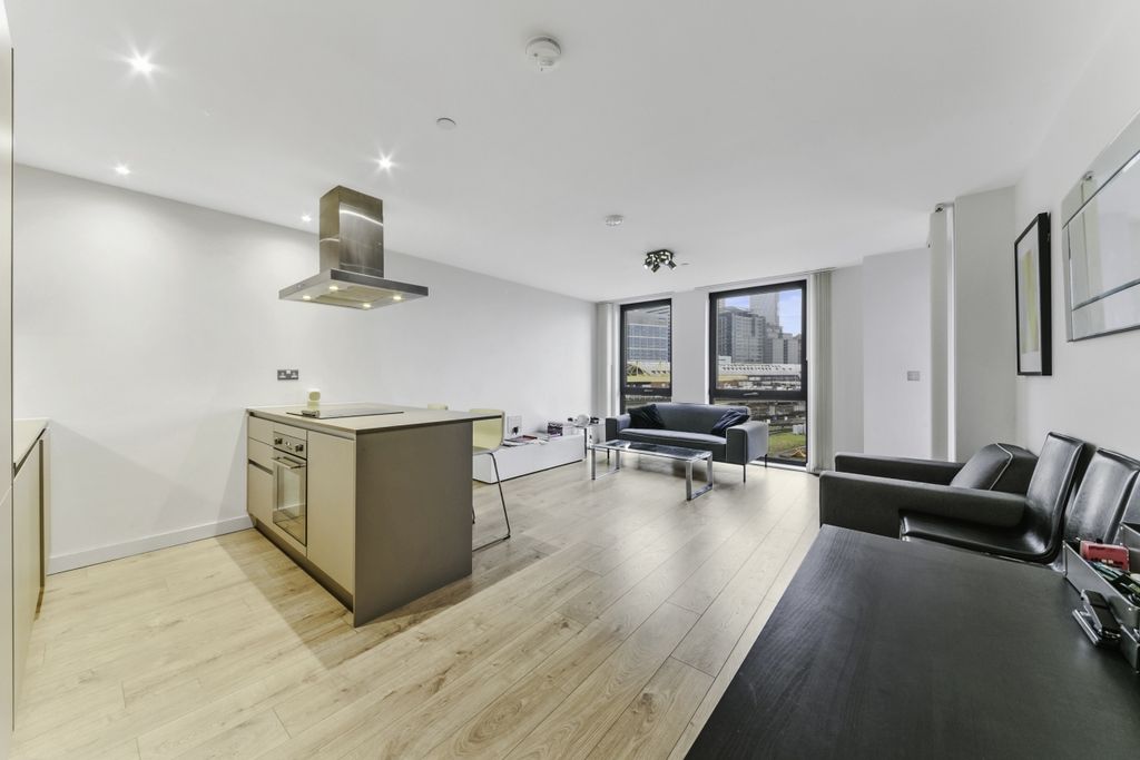Property photo 1 of 10 Living Area - Delanc