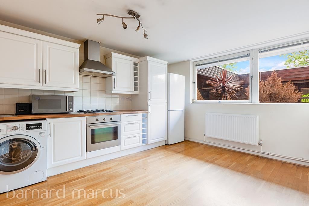 Property photo 1 of 9 Kitchen