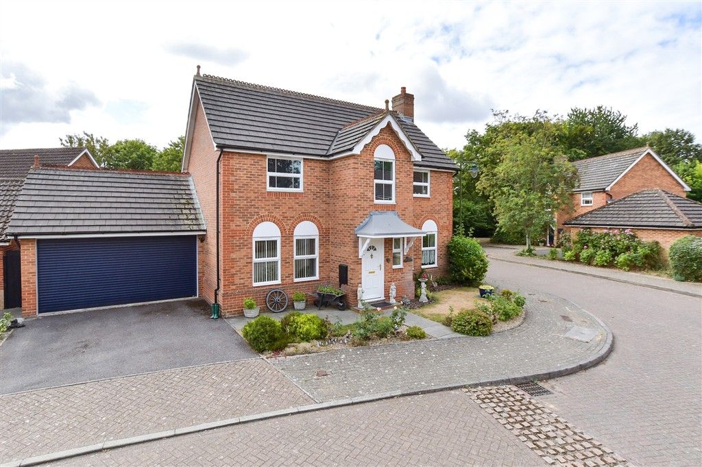 Property photo 1 of 14 External (Brochure)