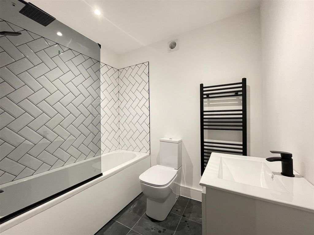 Additional image 10 of 2 bed flat for saleHackness Road, Scalby View Apartments YO12