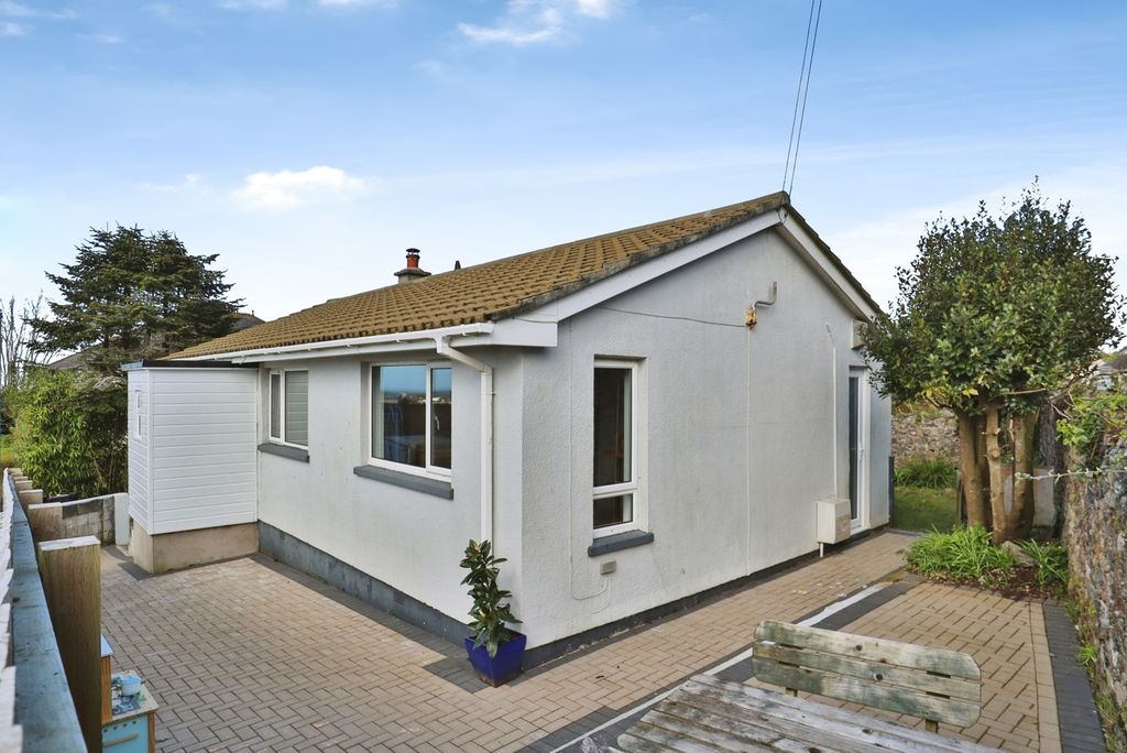 Property photo 1 of 16 Pbox-Img.Jpg