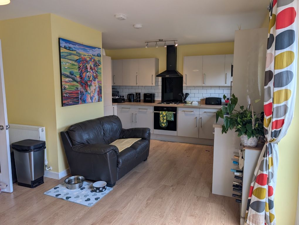Property photo 2 of 24 5474592