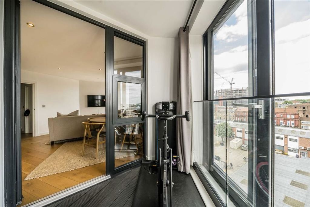 Property photo 3 of 7