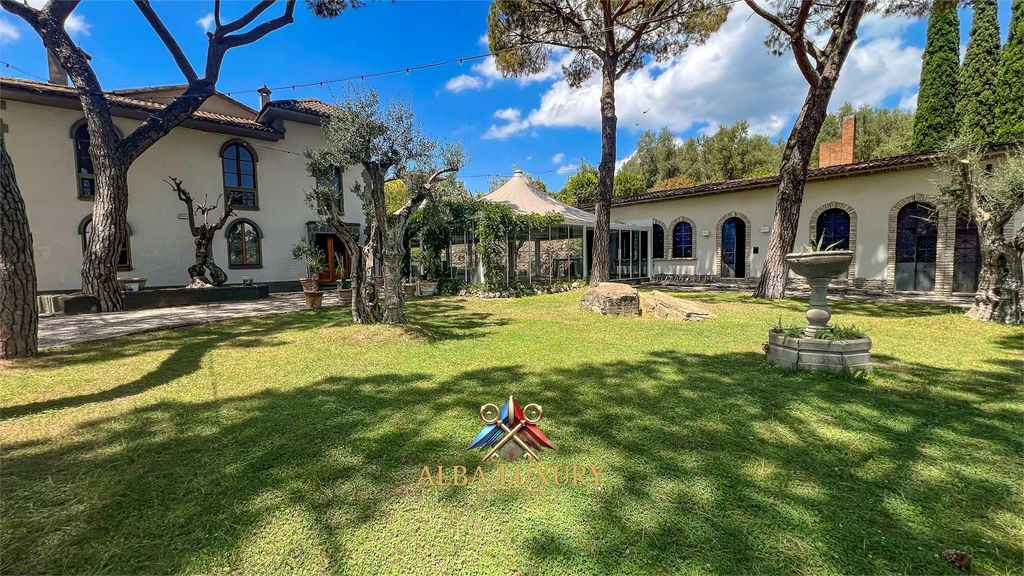Property photo 1 of 24