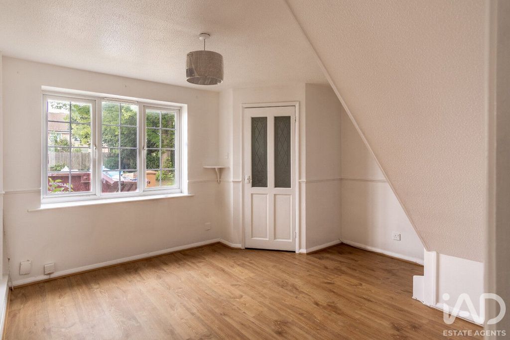 Property photo 3 of 14