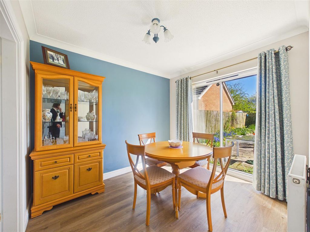 Property photo 3 of 14 Cam05451G0-Pr0116-Still013.Jpg