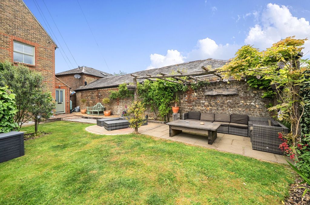 Property photo 1 of 24