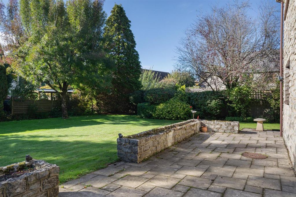 Property photo 3 of 20 9O2A8210-Hdr.Jpg