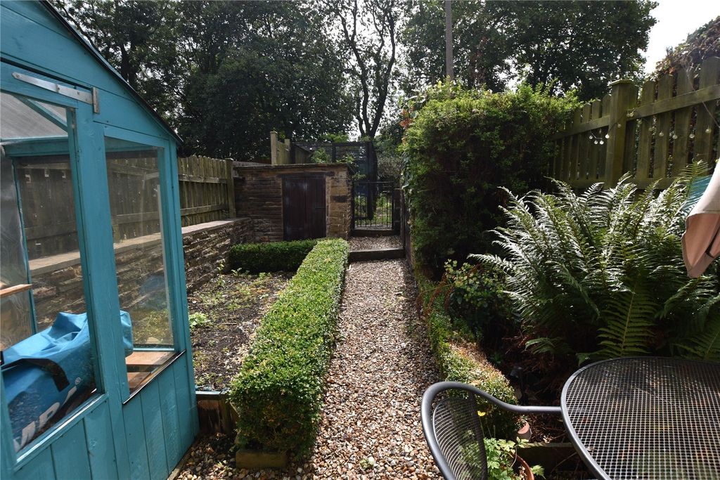 Property photo 2 of 16 Rear Garden