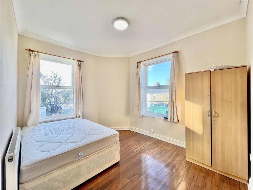 Property photo 1 of 8 Bedroom One