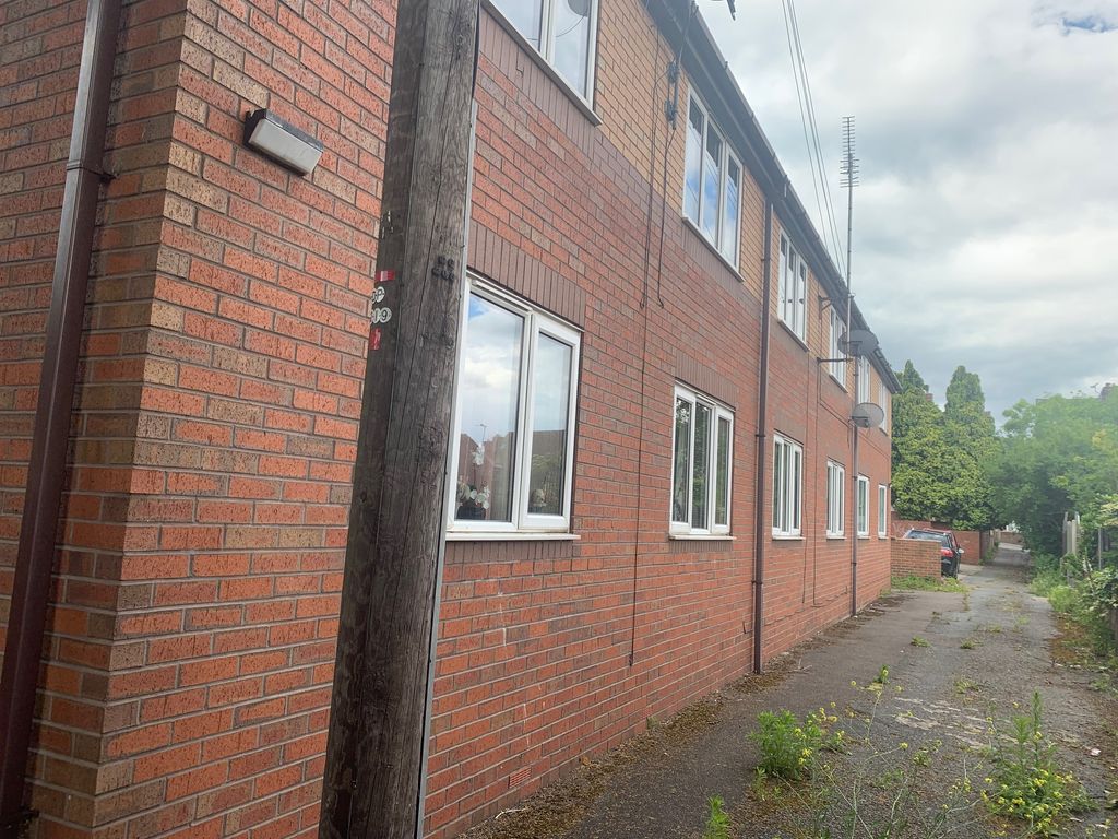 Property photo 1 of 5