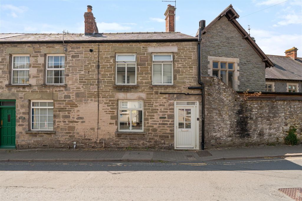 Property photo 1 of 20 1492394-20-6A5A4Fae0Eac0.Jpg
