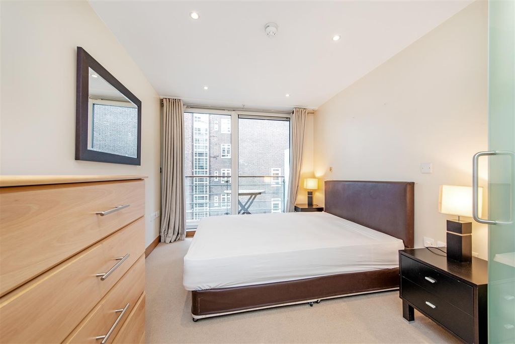 Property photo 3 of 13 Bedroom.Jpg