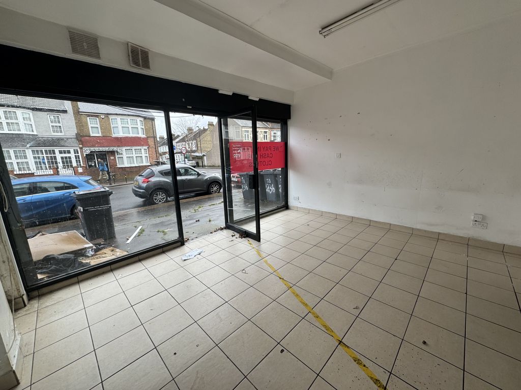 Property photo 2 of 3