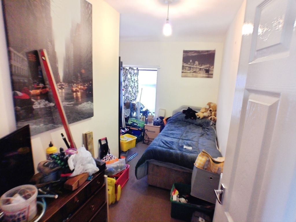Property photo 3 of 5 Photo 2