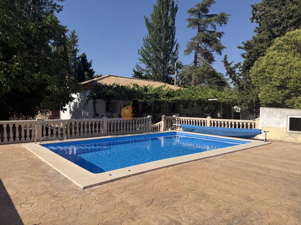 Property photo 1 of 60