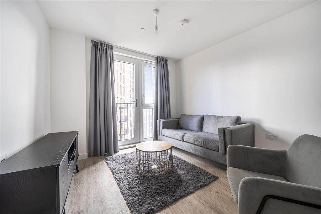 Property photo 3 of 14 1416943-6-6993225B0F0d0.Jpg