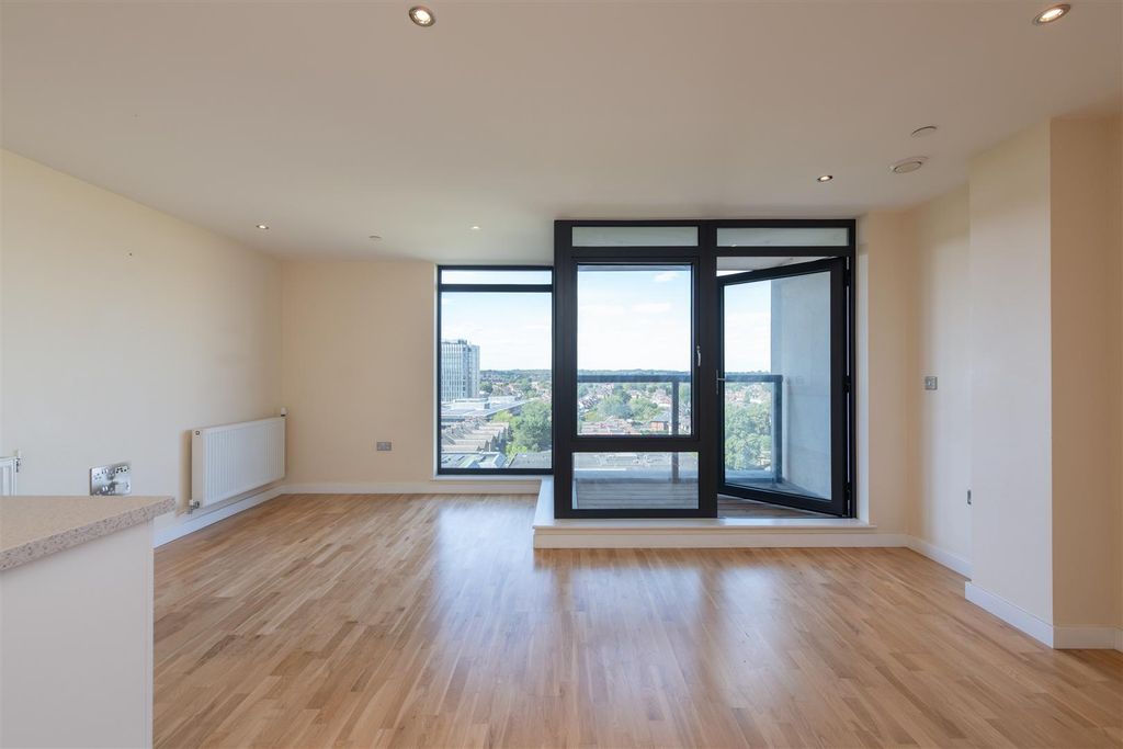 Property photo 3 of 12 Pinnacle 8.Jpg