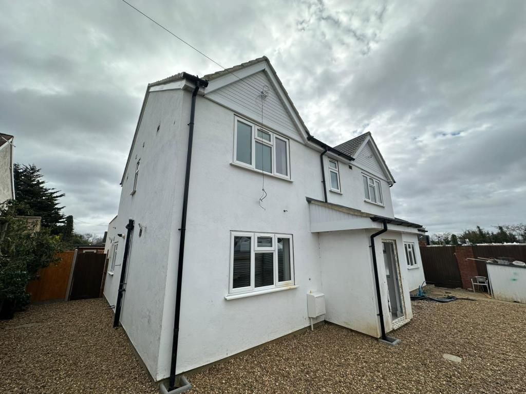 Property photo 1 of 6 Front Aspect