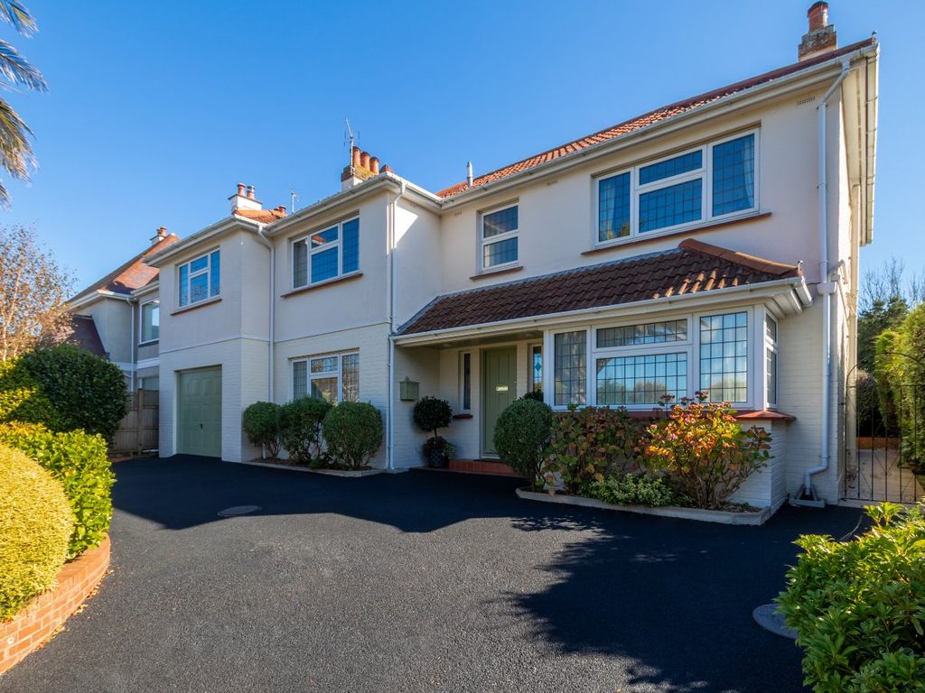 Property photo 1 of 34 Picture No. 70