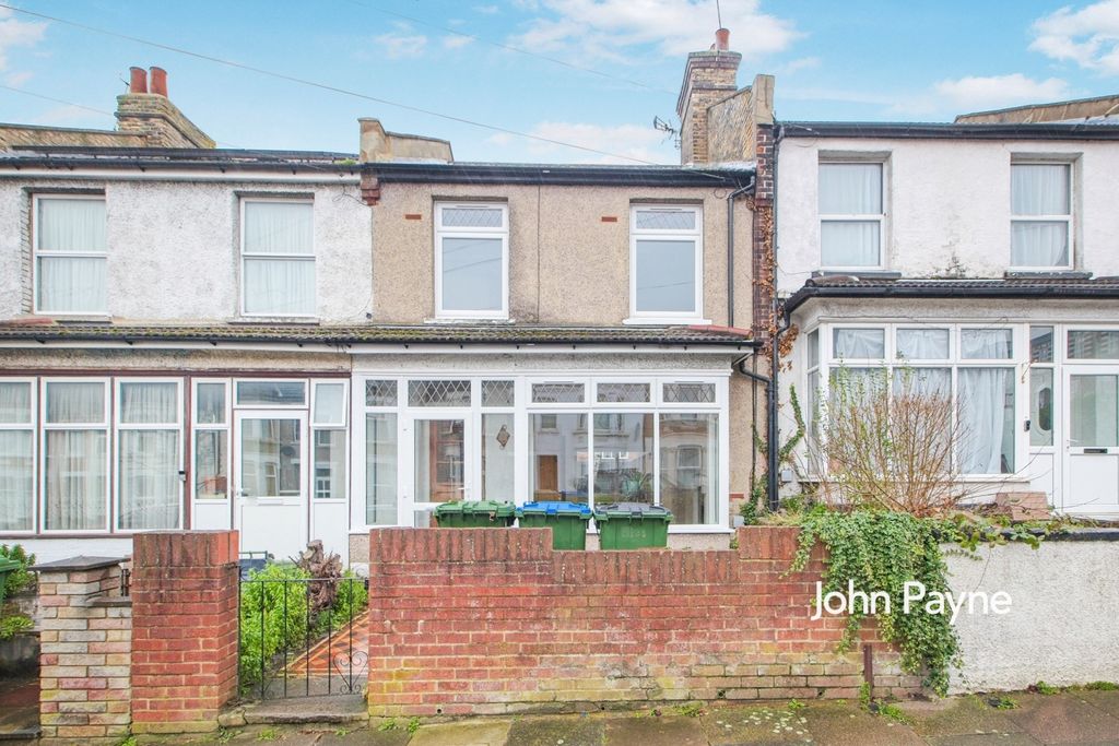 Property photo 1 of 10 External