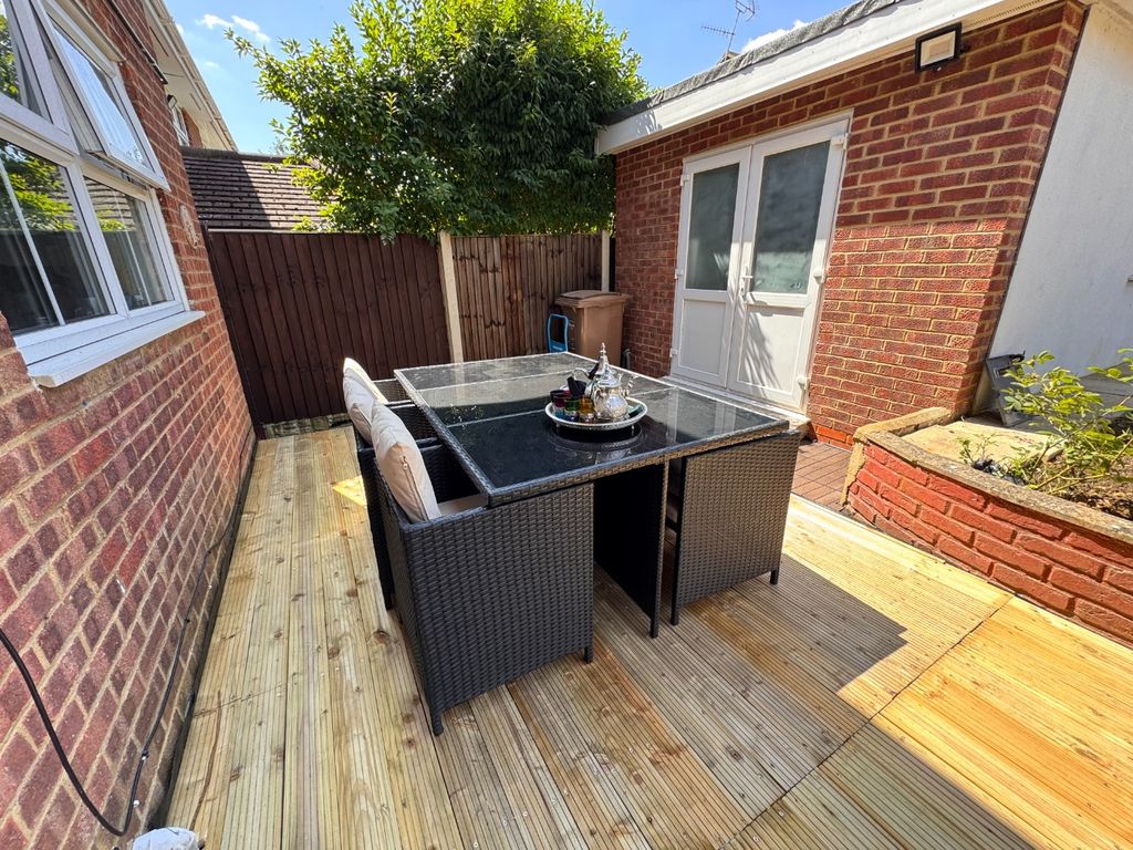 Property photo 3 of 7 4340185