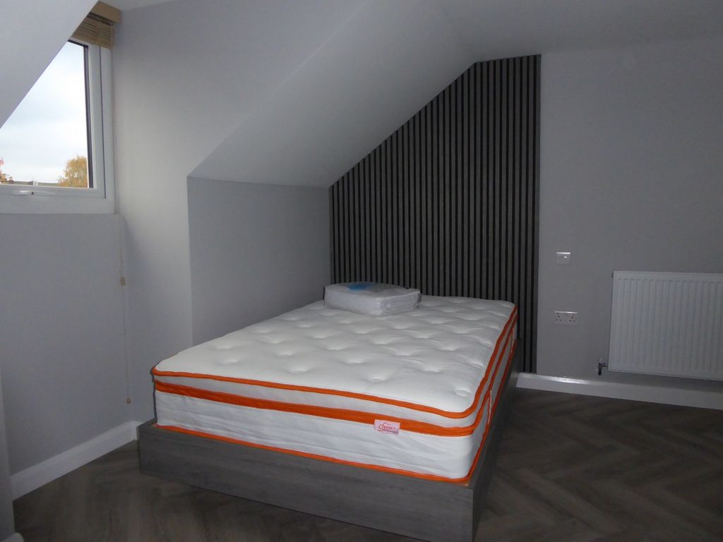 Property photo 2 of 5 4682141