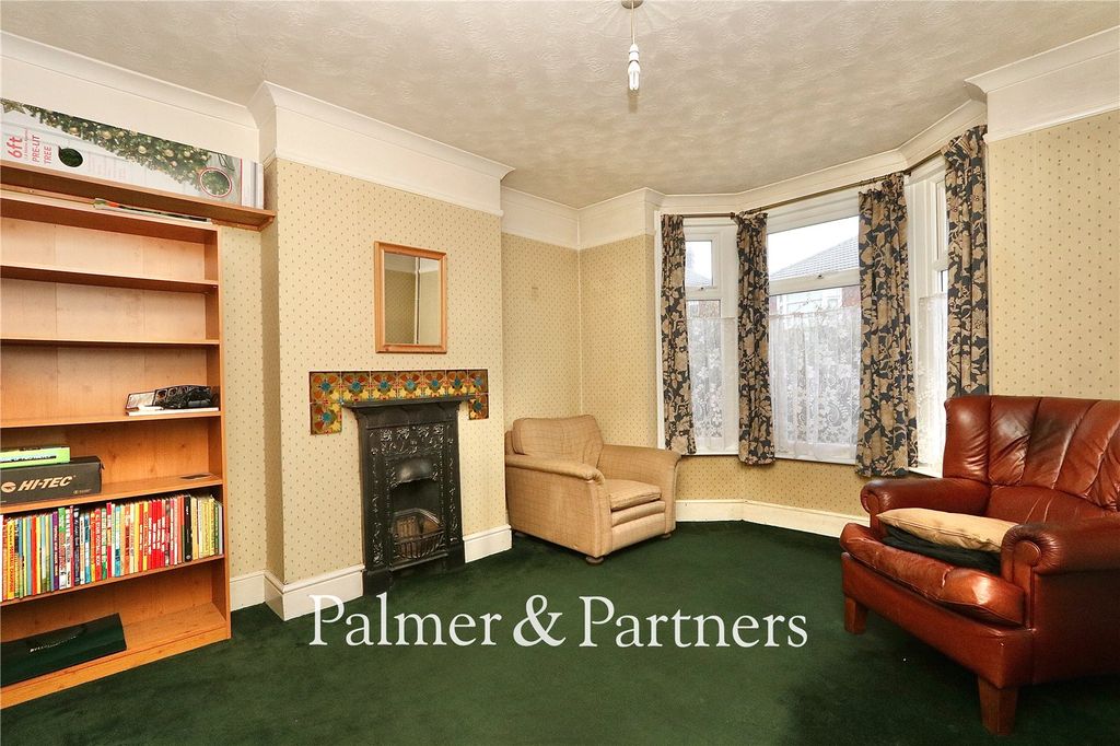 Property photo 3 of 17 Picture No. 27