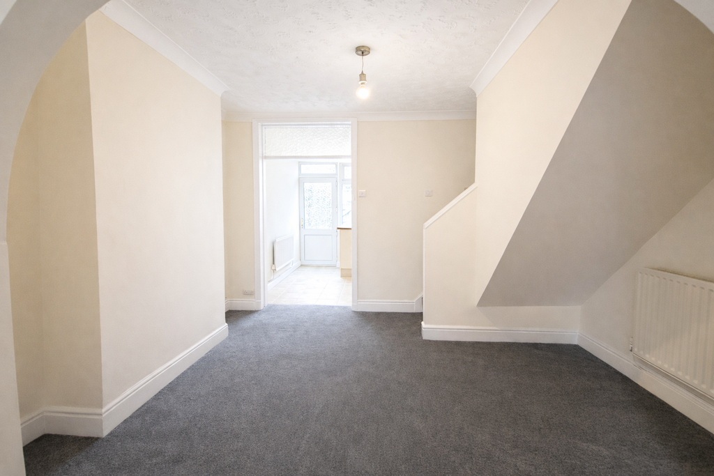 Property photo 3 of 12 Hallway