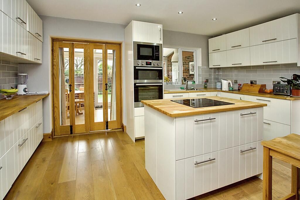 Property photo 2 of 10 Gallery