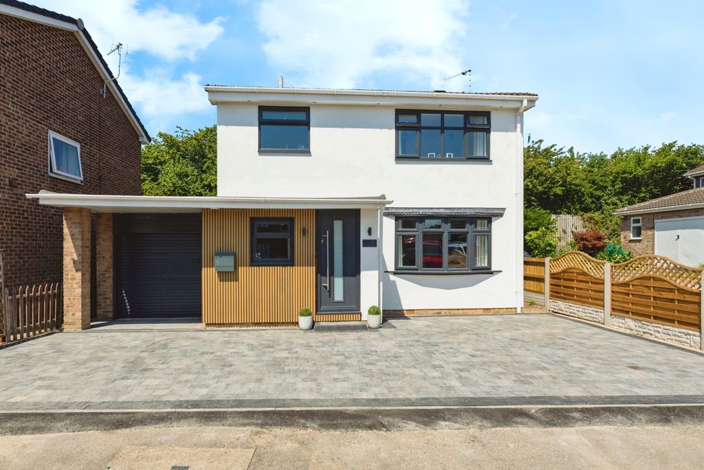 Property photo 1 of 20 2A8A5683