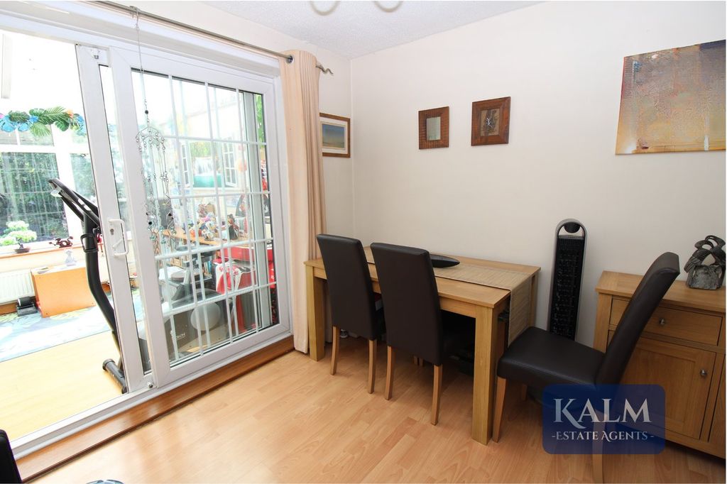 Property photo 3 of 12 Dining Room