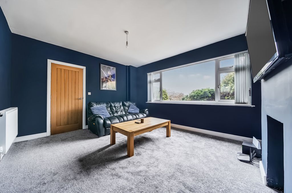 Property photo 3 of 24 1418536-10-699c88...