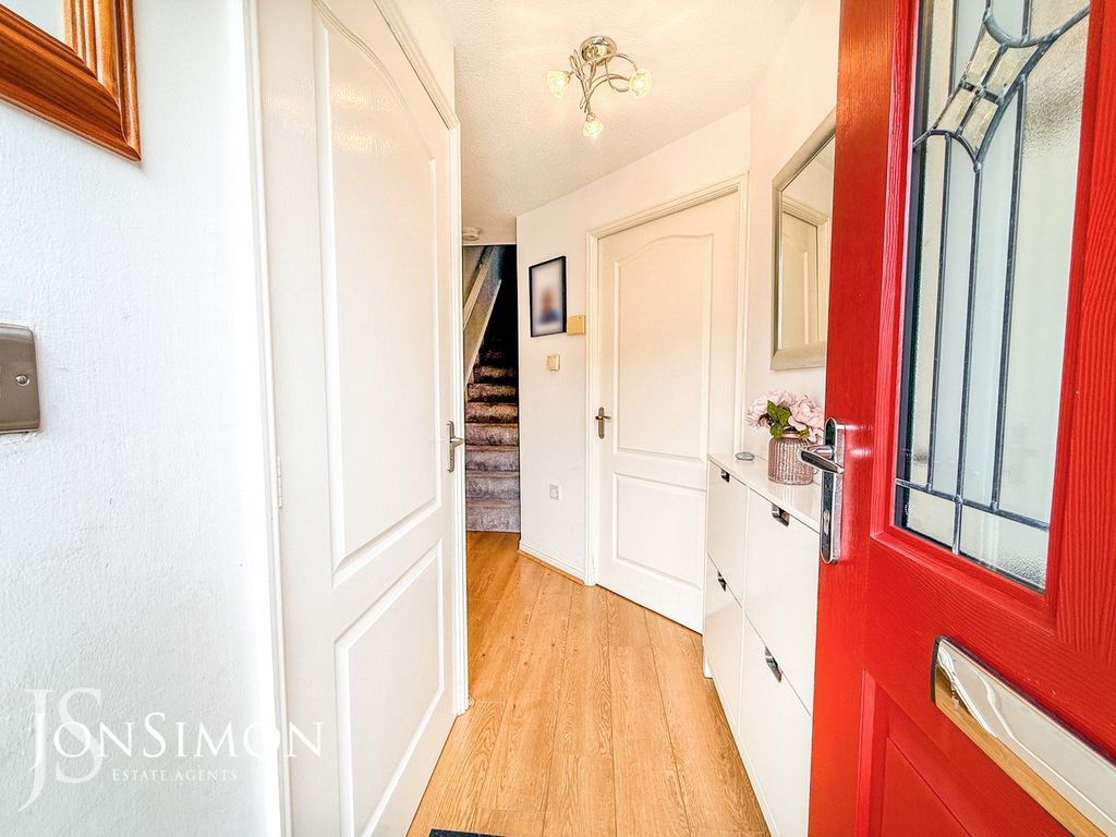 Property photo 3 of 24