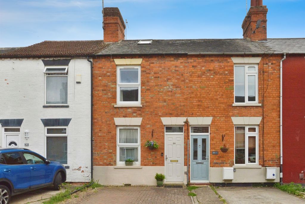 Property photo 1 of 17