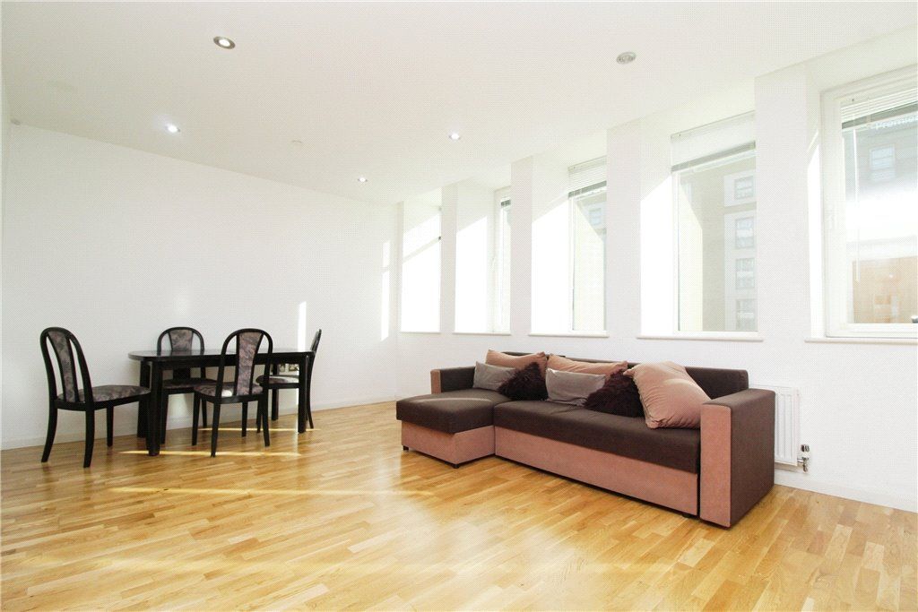Property photo 1 of 16 Reception/Kitchen