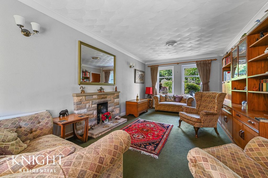 Property photo 2 of 22